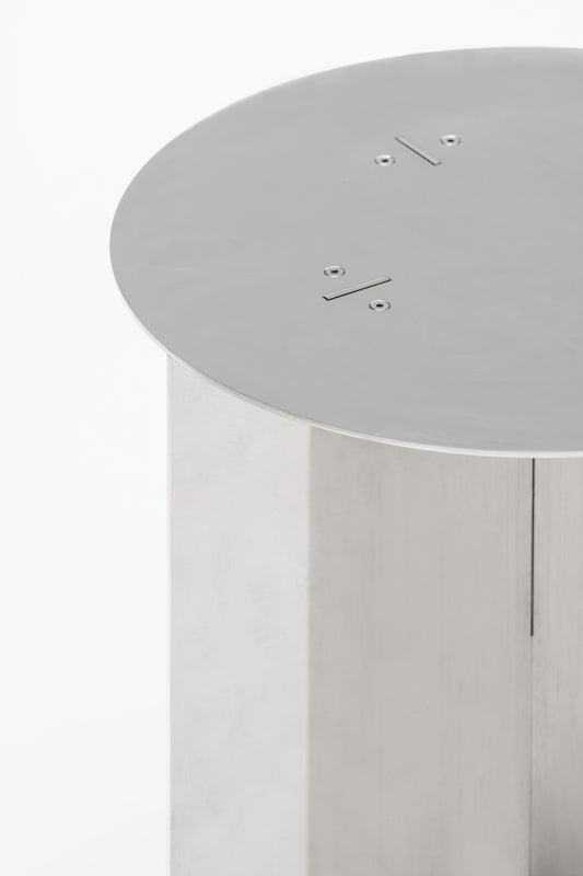 NM06 Stool / Side Table