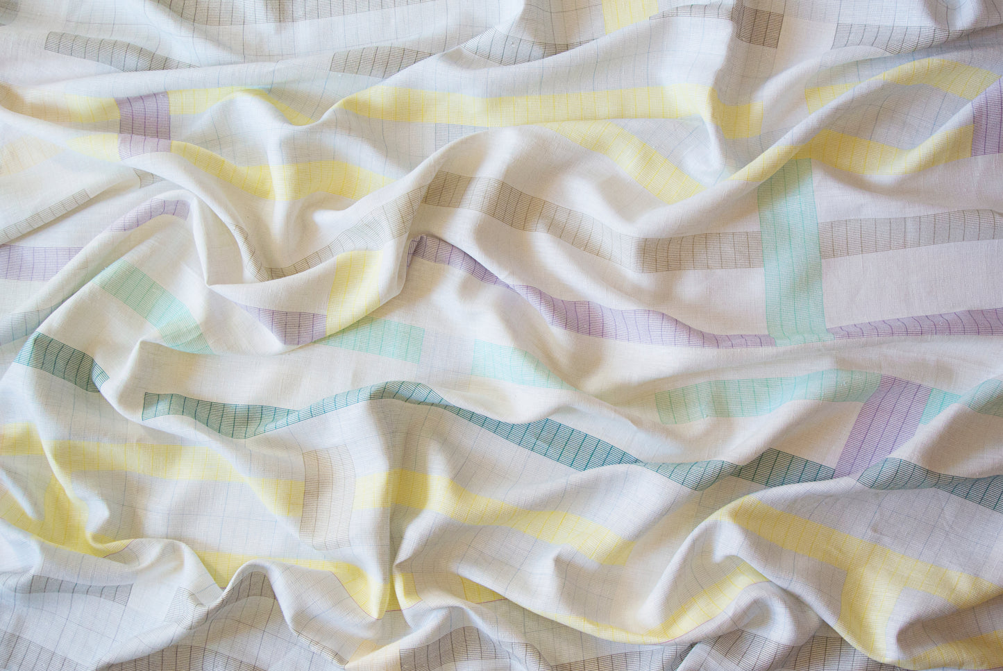 Aplat_AP01-02_tablecloth2