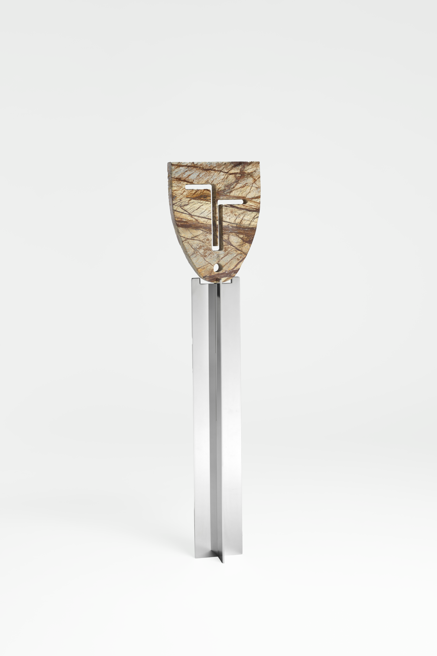 Testa dei Marmi - FORREST BROWN + MEDIUM PEDESTAL 02