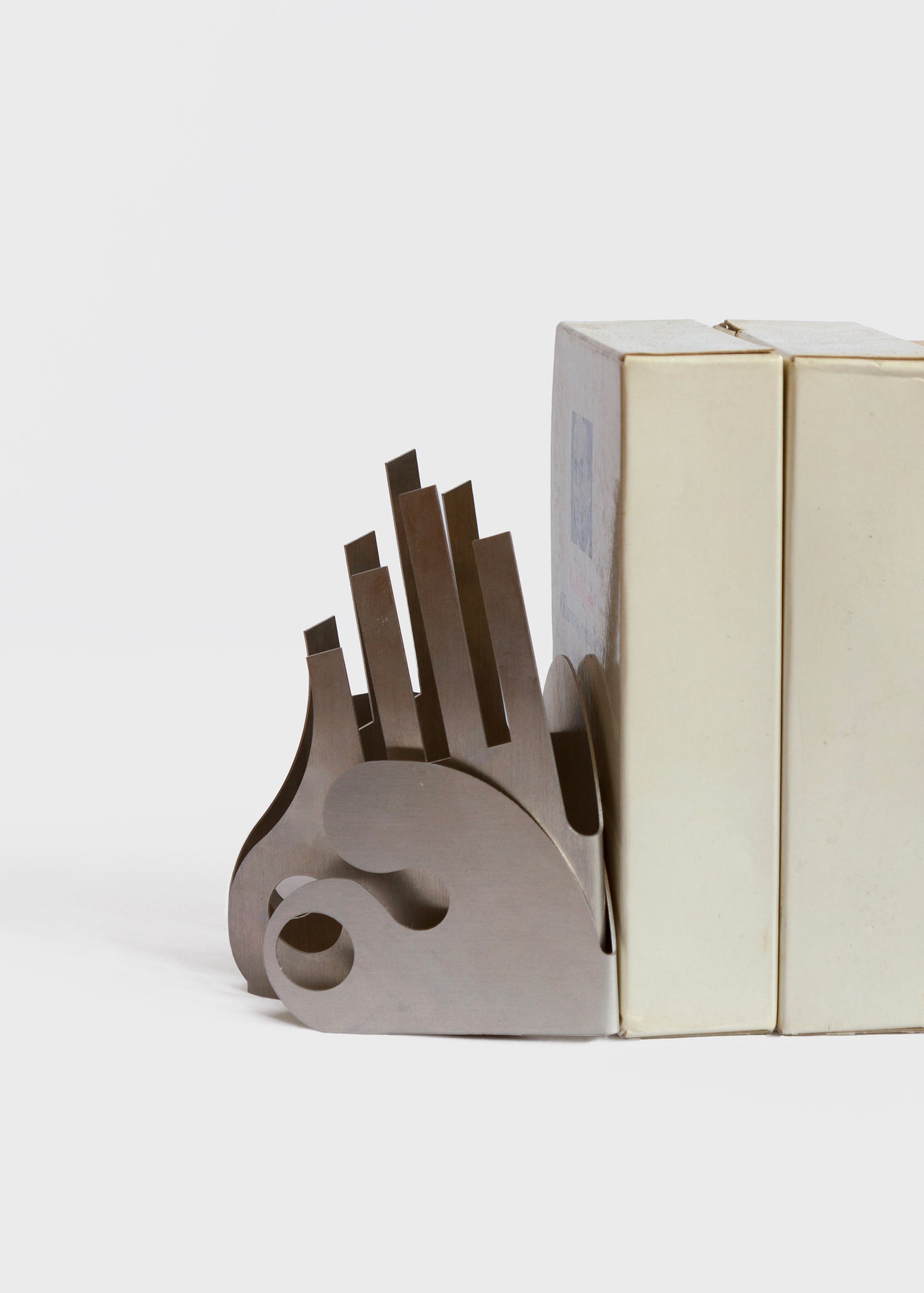 OO+II bookends -Kiki Goti