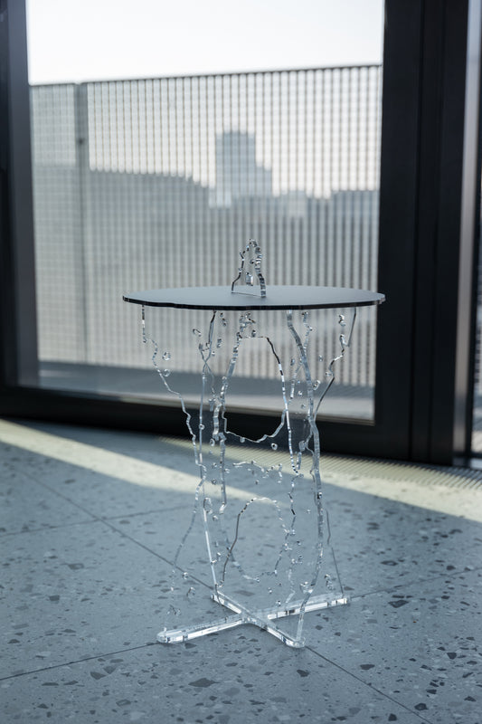 XO Sidetable