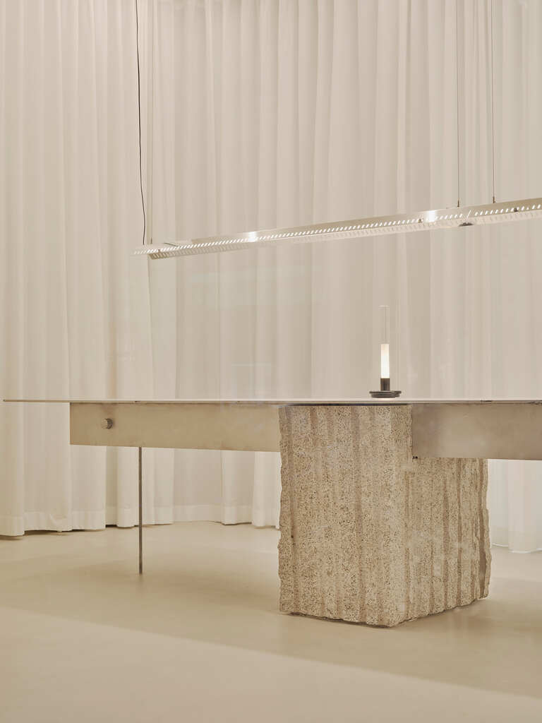 NM28 Lamp