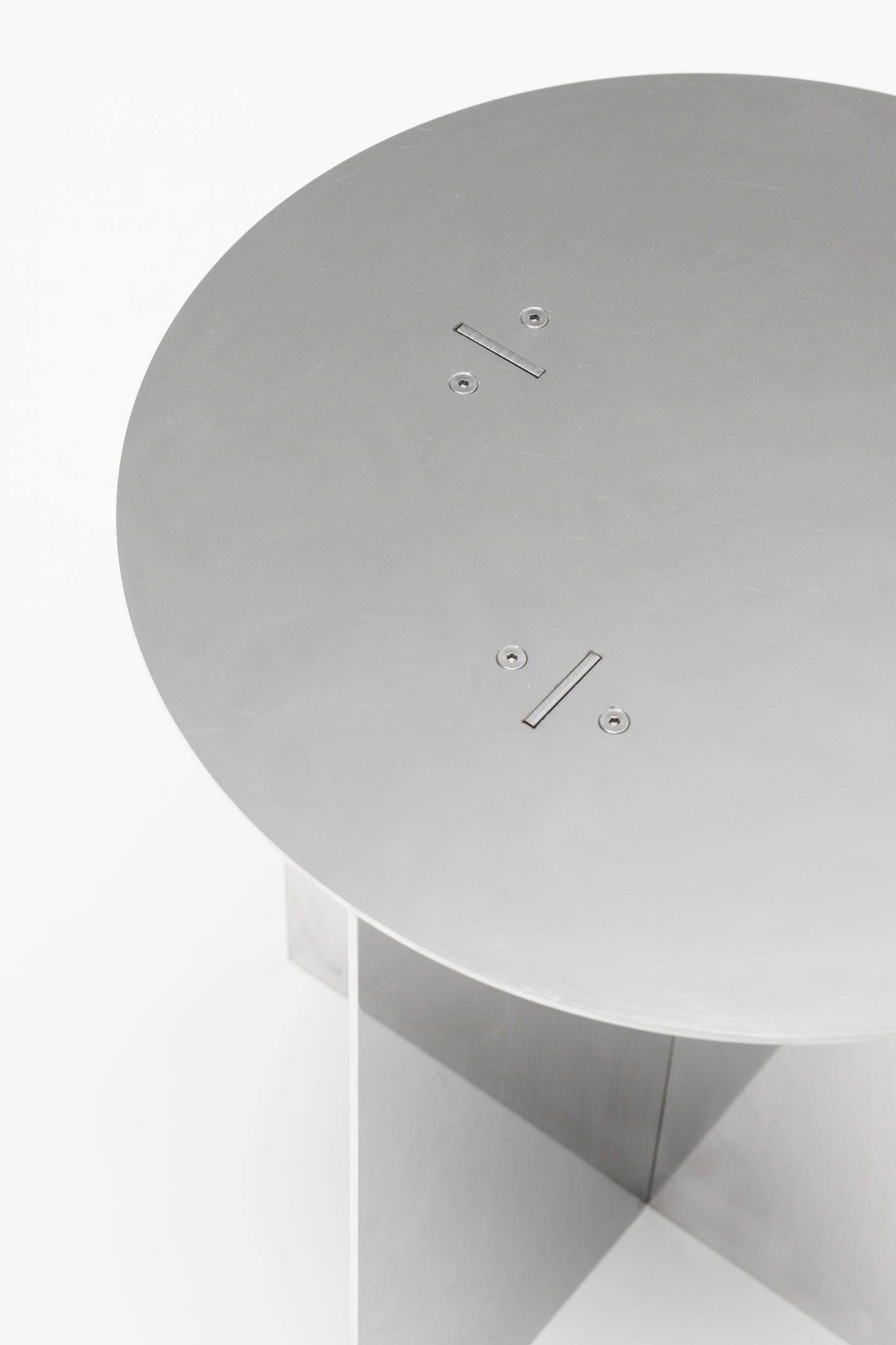 NM06 Stool / Side Table