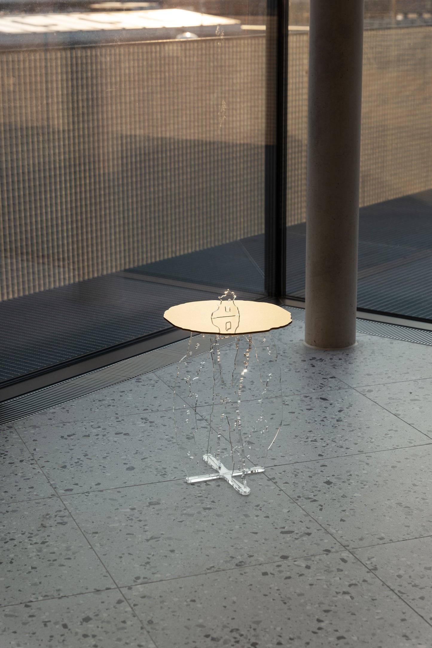 XO Sidetable