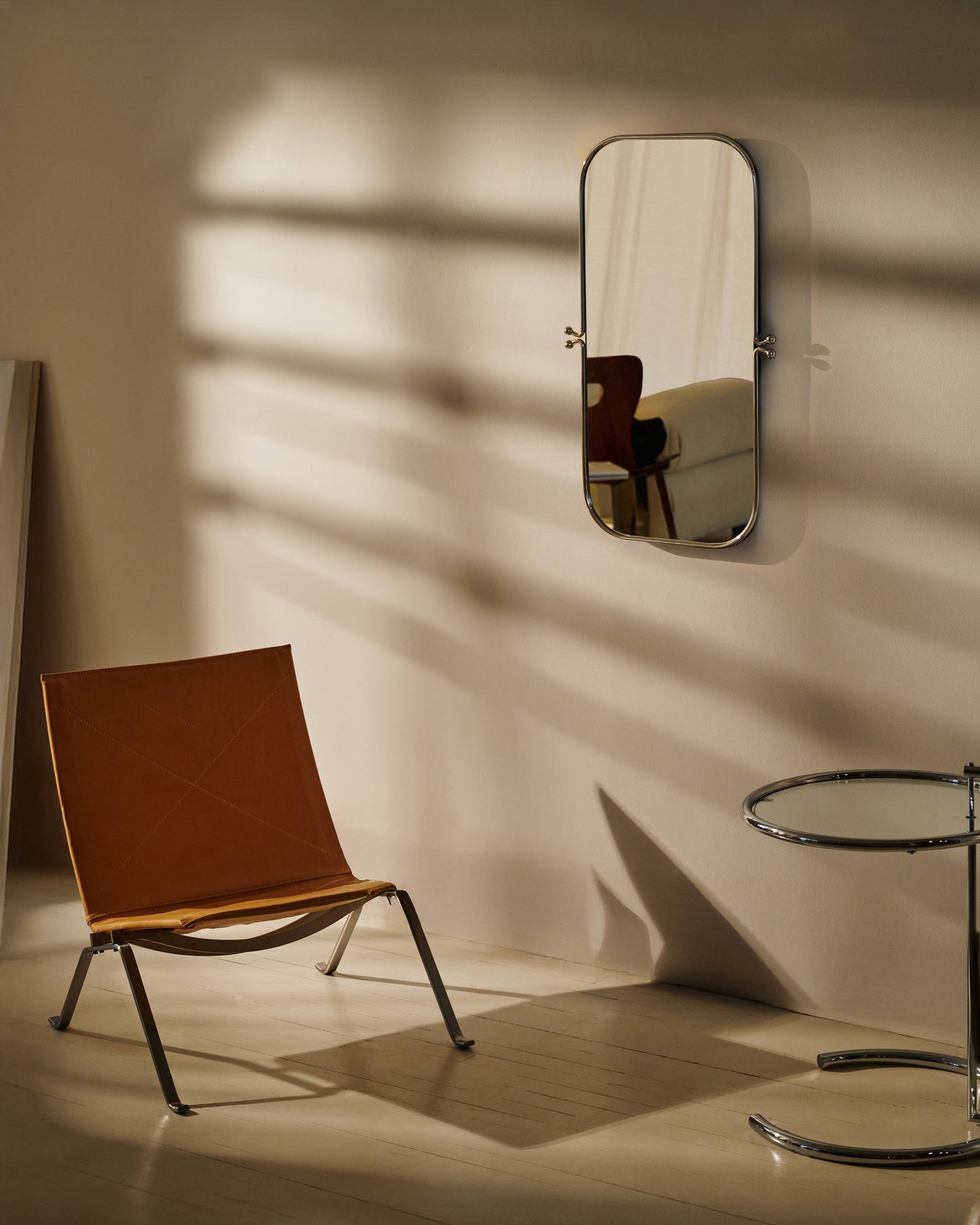 Clasp Mirror - Chrome
