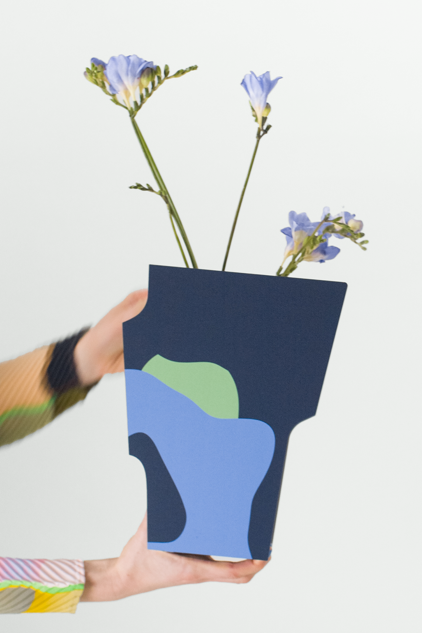 Vase Blue