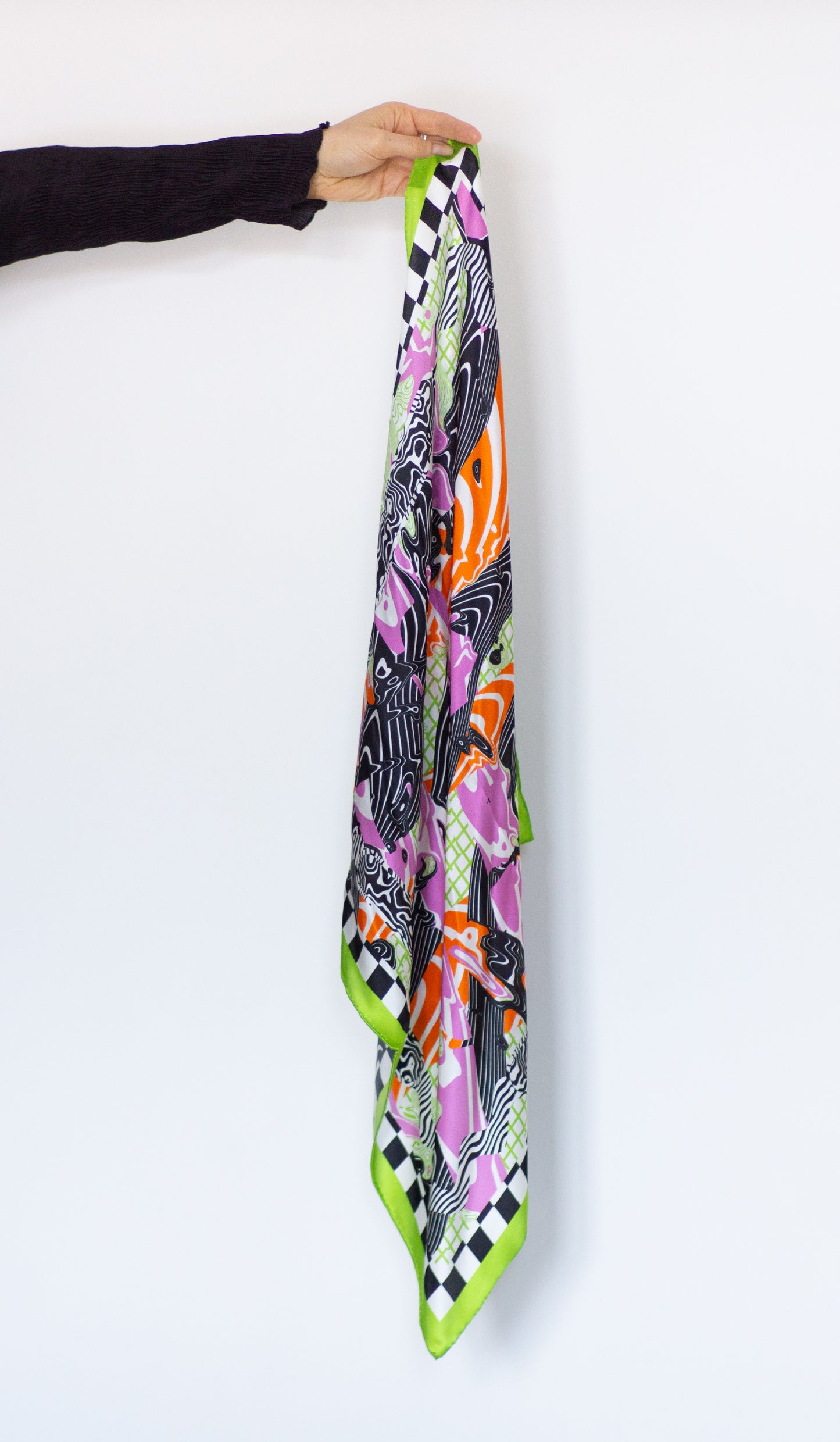 Silk scarf flow