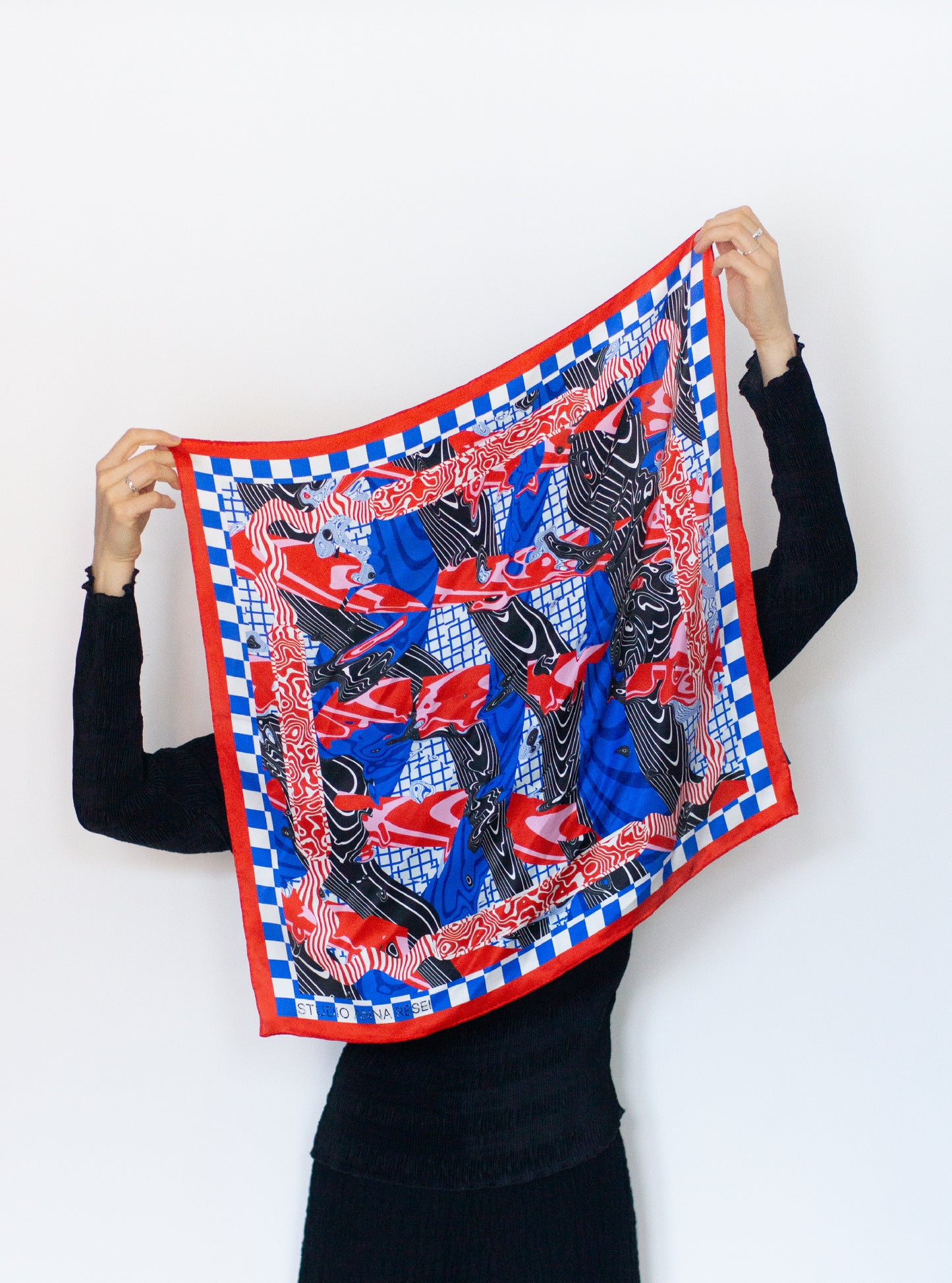 Silk scarf flow